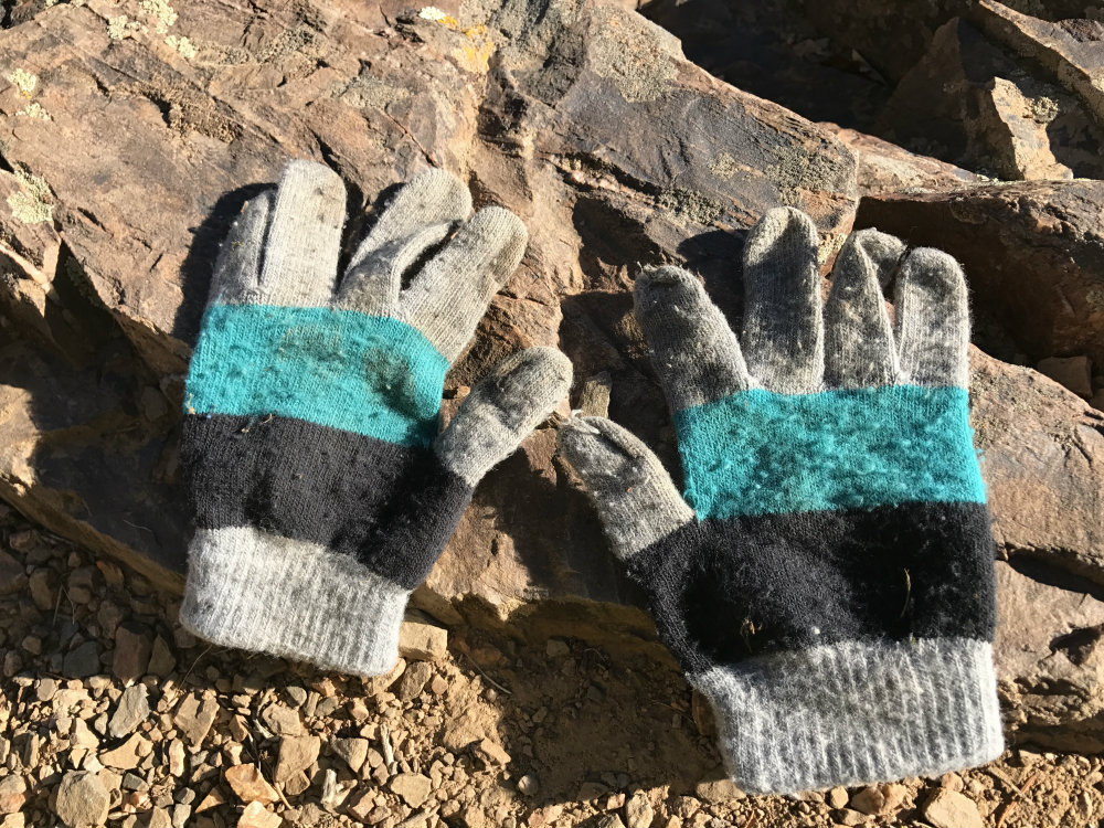 Crappy gloves = love